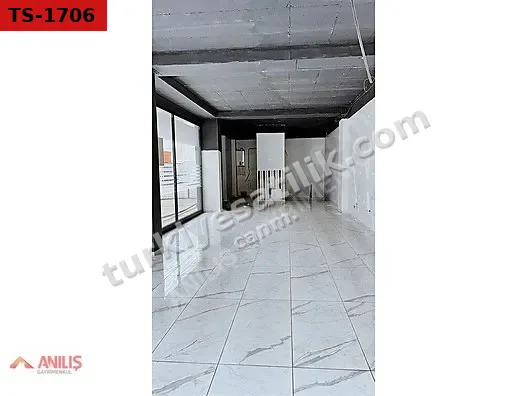 Yahya Kaptan Cafeler Bölgesi Kiralık 320m² Köşe Dükkan