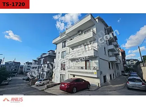 Başiskele Barbaros'ta Satılık Lüks 3+1 Ters Dubleks Daire