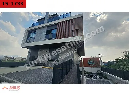 KARTEPE ÇINAR GARDEN'DA FULL EŞYALI SATILIK 1+1 ÇATI DUBLEKS